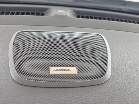 Used 2019 Nissan Rogue SL w/ Premium Package FWD image 32
