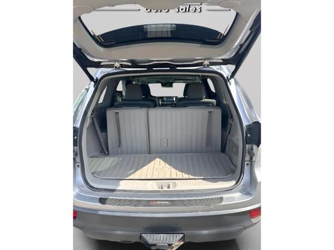 Used 2014 Toyota Highlander Limited w/ Driver Technology Package AWD/4WD image 16