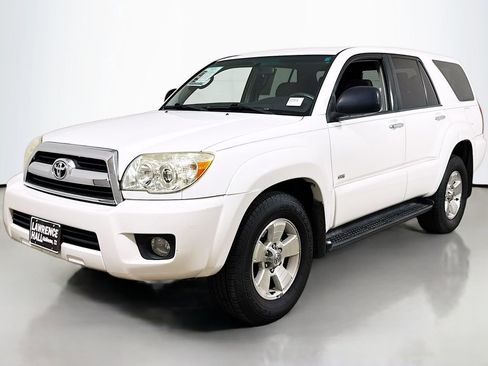 Used 2008 Toyota 4Runner SR5 image 1