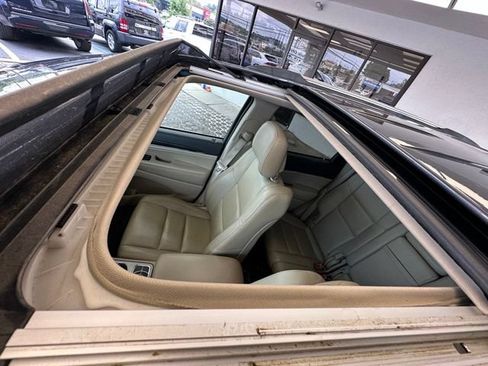 Used 2020 Jeep Grand Cherokee Limited AWD/4WD image 7
