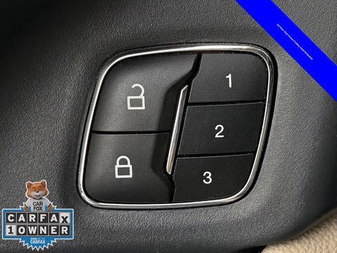 Used 2024 Ford Expedition Max XLT image 25