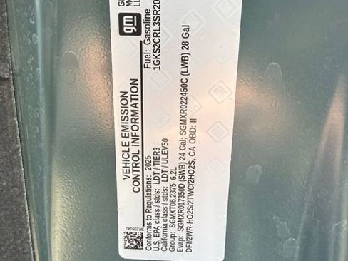 Used 2025 GMC Yukon AT4 w/ AT4 Premium Package AWD/4WD image 4