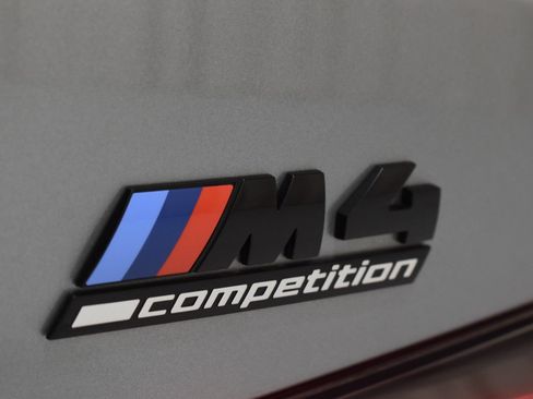 Used 2023 BMW M4 Competition RWD image 11