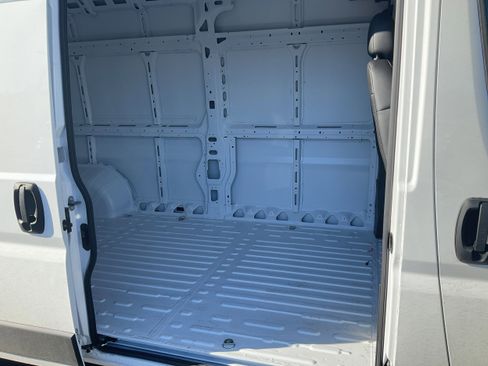 New 2026 RAM ProMaster 2500 w/ Cold Weather Group image 9