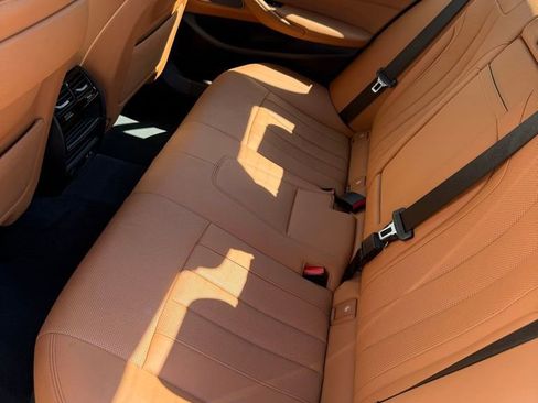 Certified 2022 BMW 530i xDrive AWD/4WD image 9