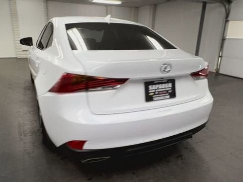 Used 2019 Lexus IS 350 F Sport image 7