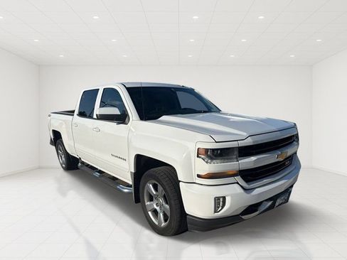 Used 2018 Chevrolet Silverado 1500 LT w/ All Star Edition AWD/4WD image 1