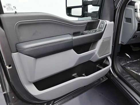 New 2026 Ford F350 XLT w/ XLT Premium Package image 9