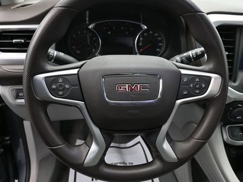 Used 2021 GMC Acadia SLE w/ Driver Convenience Package FWD image 40