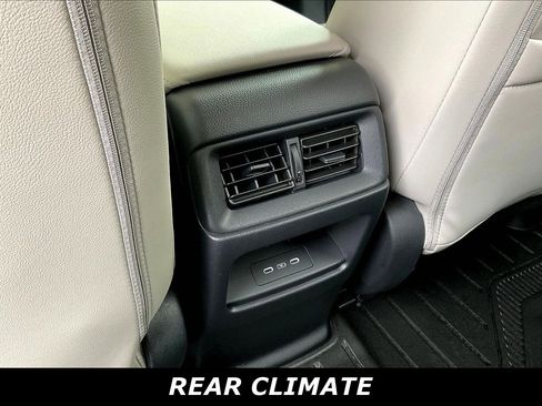 Used 2025 Honda CR-V EX-L image 10