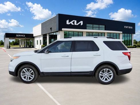Used 2013 Ford Explorer XLT FWD image 7