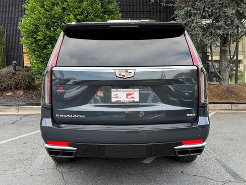 Used 2022 Cadillac Escalade Premium Luxury w/ Performance Package AWD/4WD image 14