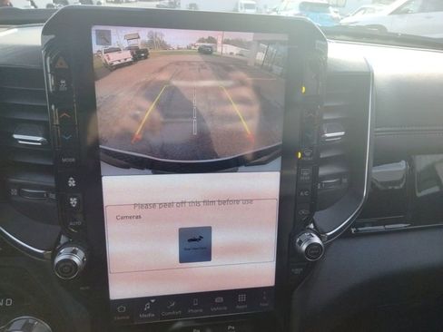 Used 2025 RAM 1500 Laramie w/ Night Edition image 23