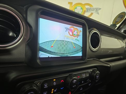 Used 2022 Jeep Wrangler Unlimited Sahara w/ LED Lighting Group image 21