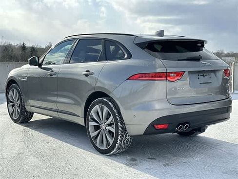 Used 2018 Jaguar F-PACE R-Sport image 24