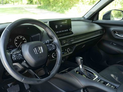 Used 2024 Honda HR-V Sport image 16
