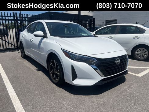 Used 2024 Nissan Sentra SV FWD image 1