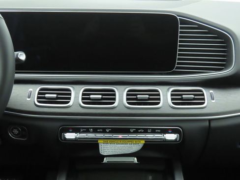 New 2026 Mercedes-Benz GLE 450 4MATIC image 14