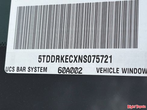 Certified 2022 Toyota Sienna XSE w/ XSE Plus Package FWD image 35