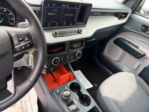 Used 2023 Ford Maverick XLT w/ XLT Luxury Package image 12