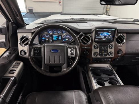 Used 2015 Ford F250 Lariat w/ Lariat Ultimate Package AWD/4WD image 25