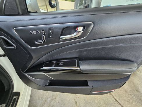 Used 2015 Kia K900 Premium RWD image 37