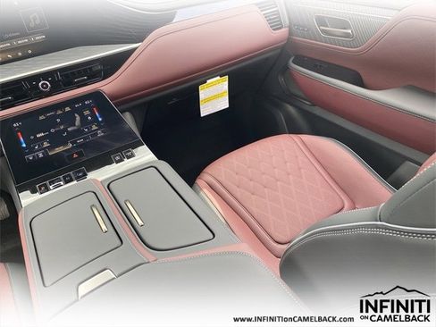 New 2026 INFINITI QX80 Autograph image 16