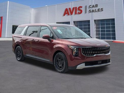 Used 2025 Kia Carnival LXS image 3