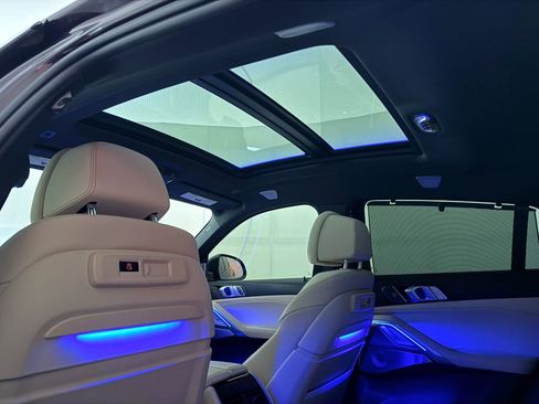 Used 2022 BMW X6 M50i w/ Executive Package image 23