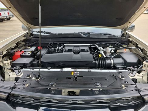 Certified 2024 Chevrolet Colorado ZR2 w/ ZR2 Convenience Package III image 29