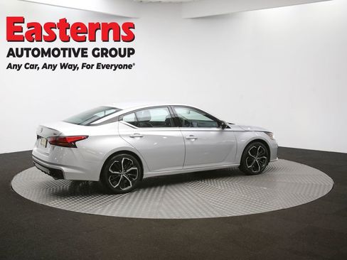 Used 2024 Nissan Altima 2.5 SR image 41