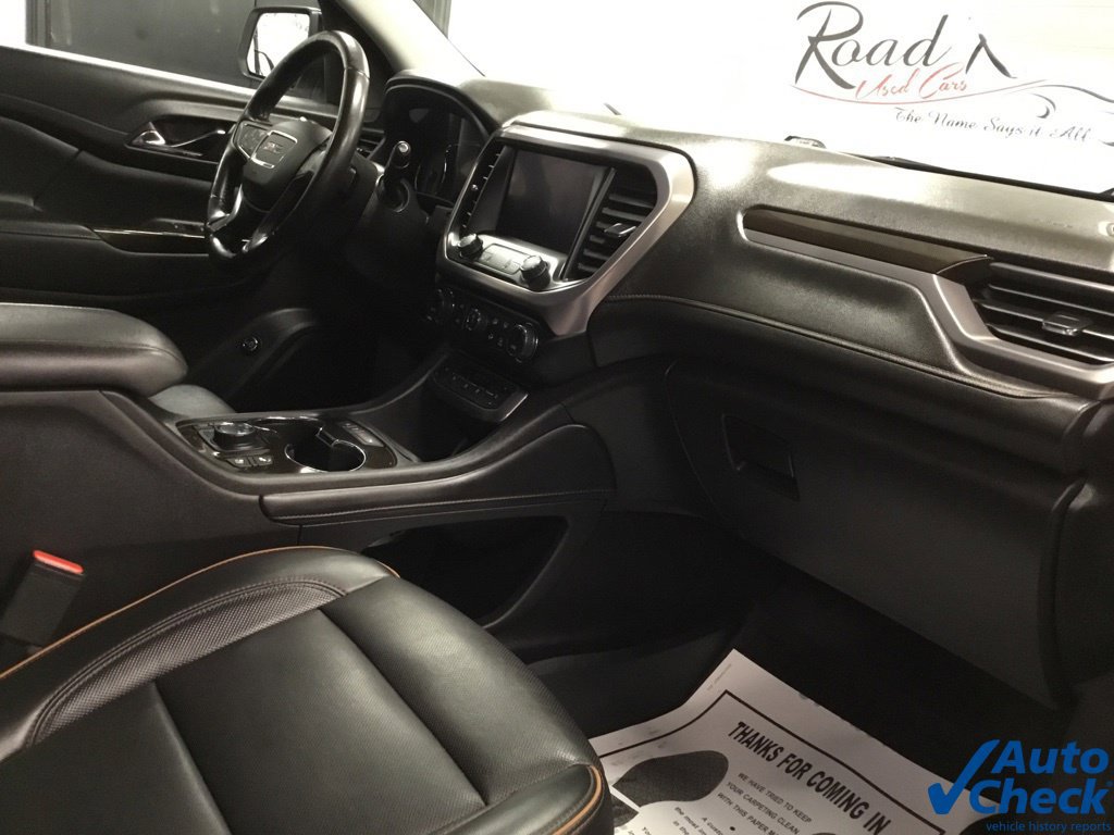 Used 2022 GMC Acadia AT4 w/ Technology Package AWD/4WD image 39