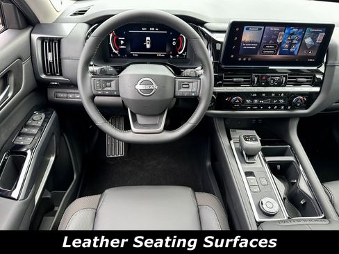 New 2026 Nissan Pathfinder SL AWD/4WD image 4