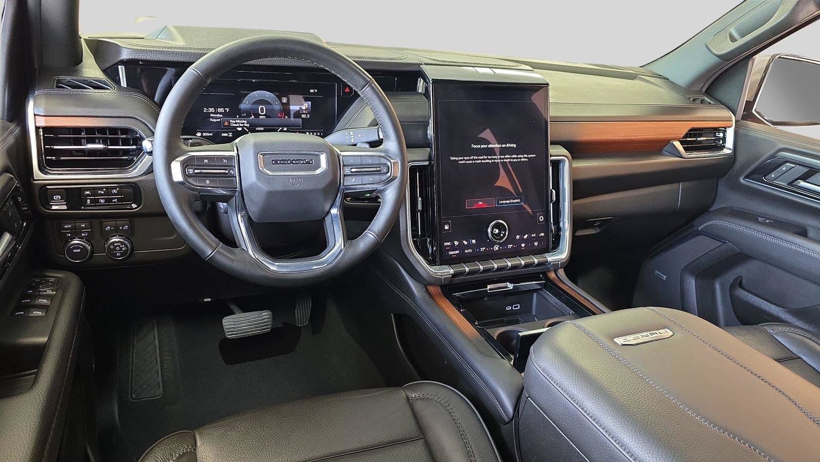 Used 2025 GMC Yukon Denali AWD/4WD image 21