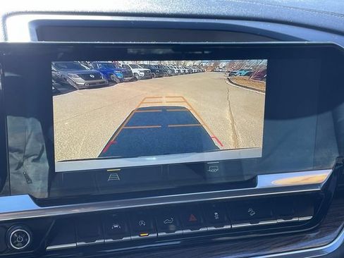 Used 2023 Chevrolet Silverado 1500 LT image 30