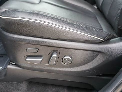 Used 2024 Hyundai Palisade Limited image 17