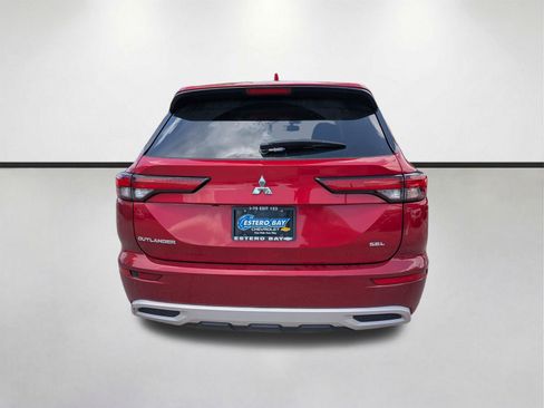 Used 2023 Mitsubishi Outlander SEL FWD image 5