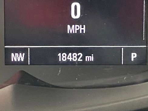 Certified 2022 Chevrolet Trax LT w/ Midnight Edition image 2