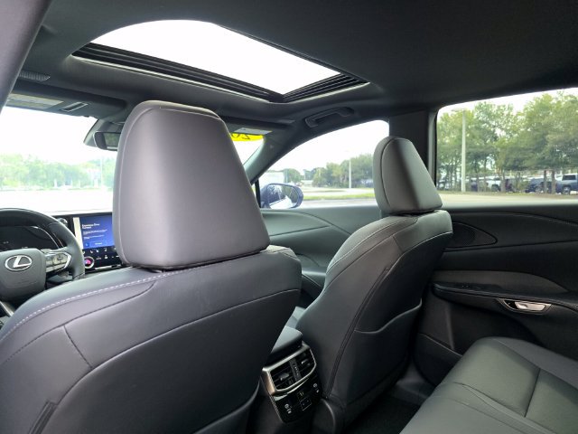 Used 2026 Lexus RX 350 F Sport w/ Convenience Package AWD/4WD image 18