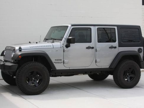 Used 2017 Jeep Wrangler Unlimited Sport w/ Quick Order Package 24S AWD/4WD image 35