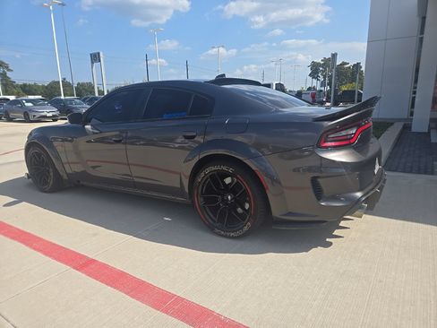 Used 2020 Dodge Charger Scat Pack RWD image 4