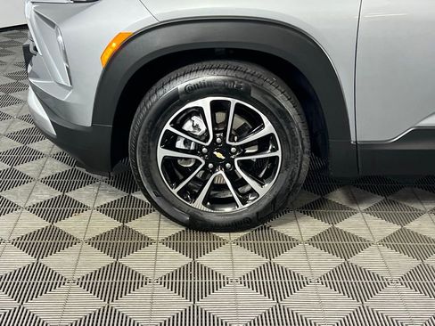 Used 2025 Chevrolet TrailBlazer LT image 12