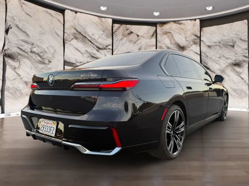Used 2024 BMW i7 eDrive50 w/ M Sport Package RWD image 6
