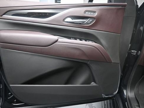 Used 2024 Cadillac Escalade Sport Platinum w/ Heavy-Duty Trailer Package AWD/4WD image 20