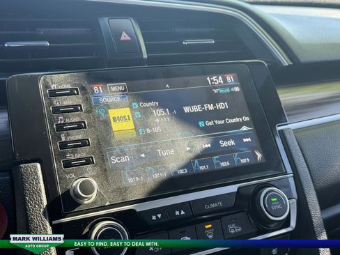 Used 2020 Honda Civic Touring image 17