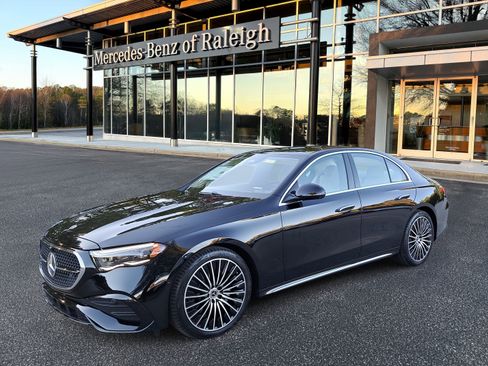 New 2026 Mercedes-Benz E 350 4MATIC Sedan image 1