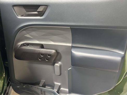 New 2025 Ford Maverick XLT w/ XLT Luxury Package image 31