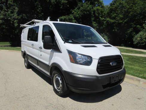 Used 2019 Ford Transit 150 130 Low Roof RWD image 17