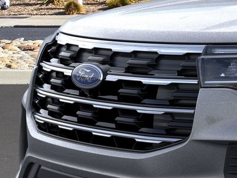 New 2026 Ford Explorer Active AWD/4WD image 17