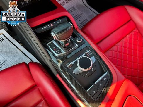 Used 2022 Audi R8 V10 w/ Carbon Exterior Package image 31